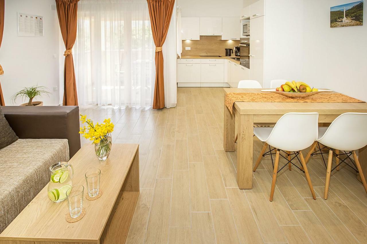 Residence Mediterraneo II Baška Esterno foto
