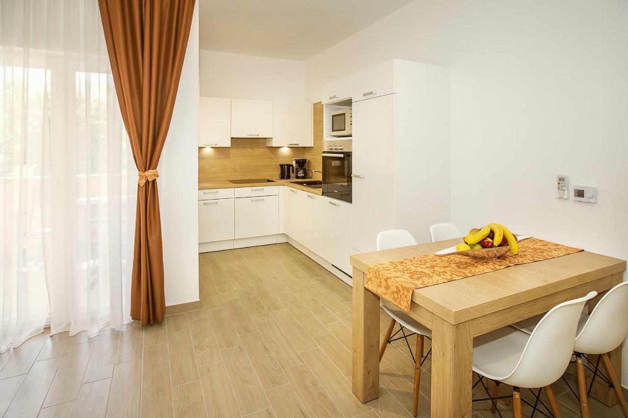Residence Mediterraneo II Baška Esterno foto