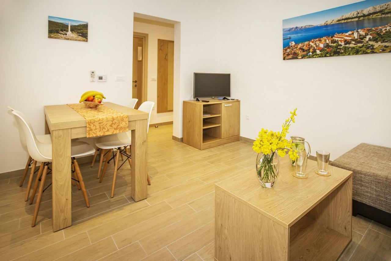 Residence Mediterraneo II Baška Esterno foto